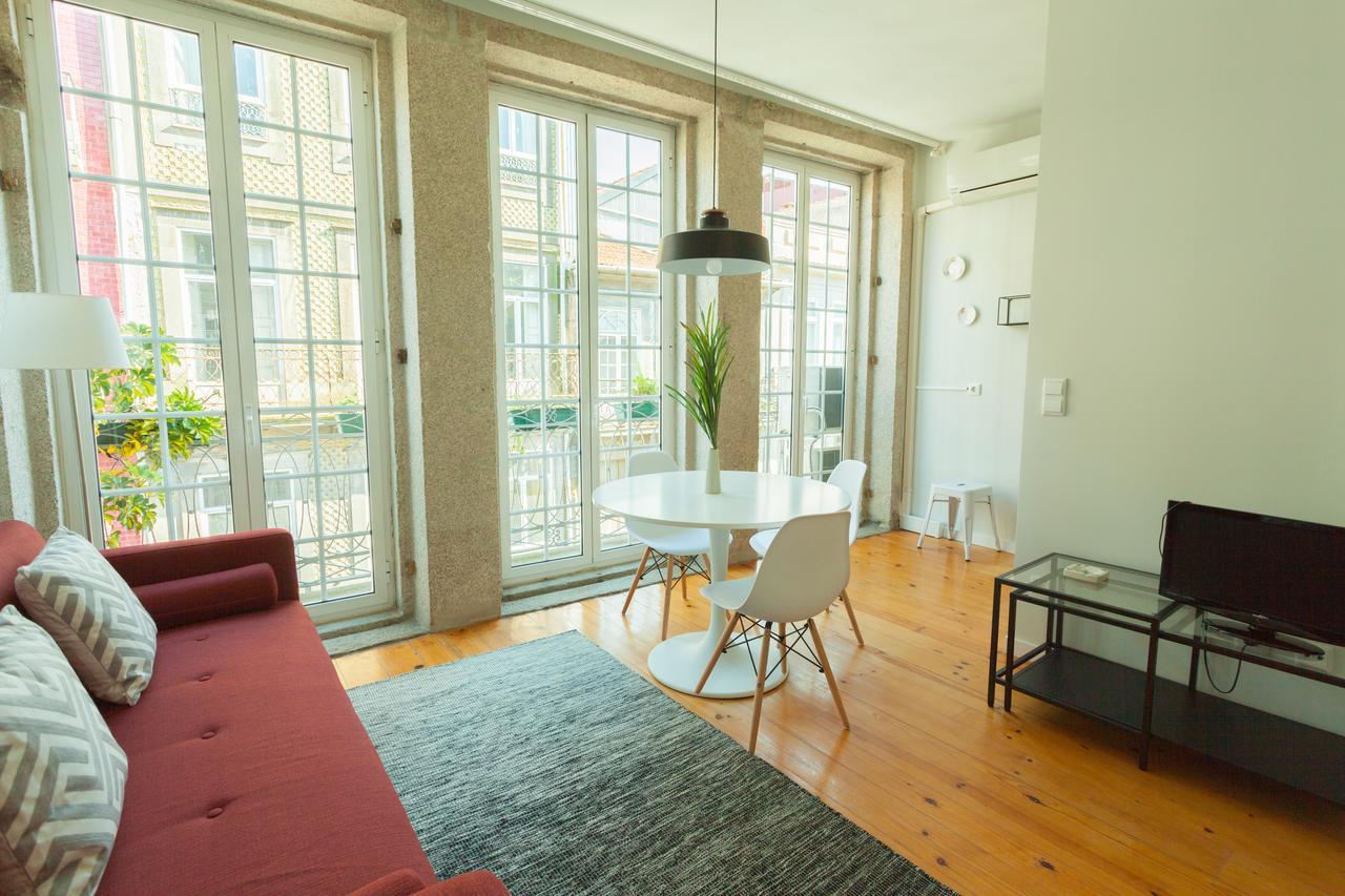 View - Santo Ildefonso Apartamento *